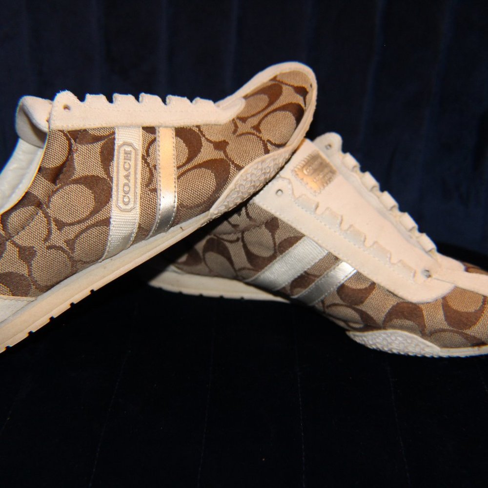 Like New COACH SNEAKERS Size 7 1/2"M white and gold- no laces